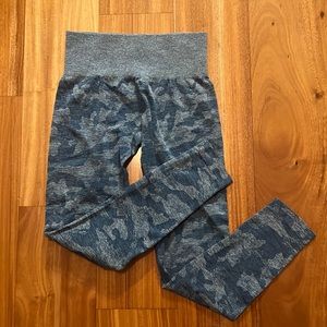 Barely Worn Slate Blue Camo Seamless Leggings